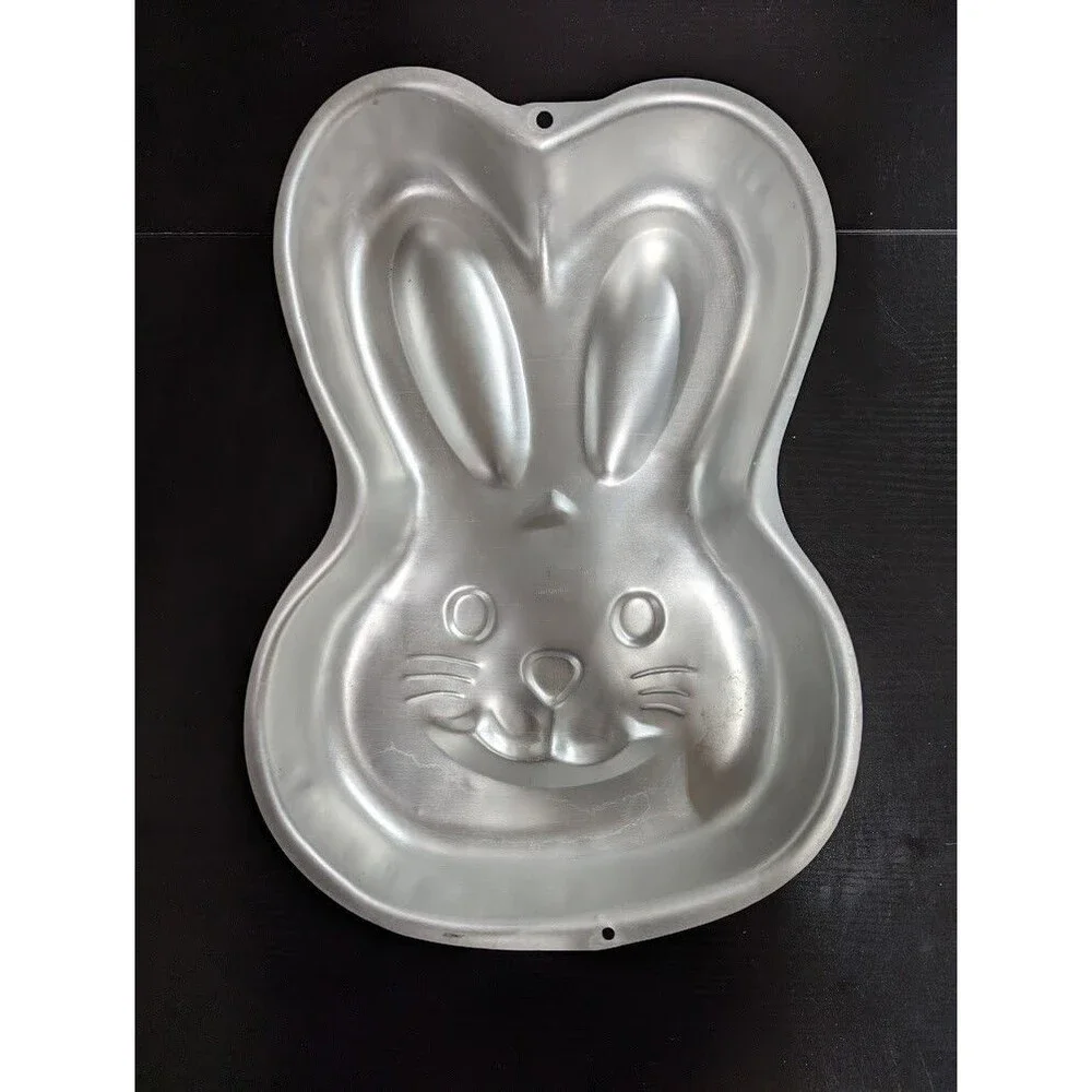 Wilton Bunny‎ Rabbit Cake Pan Easter Holiday 2105-2074 Baking